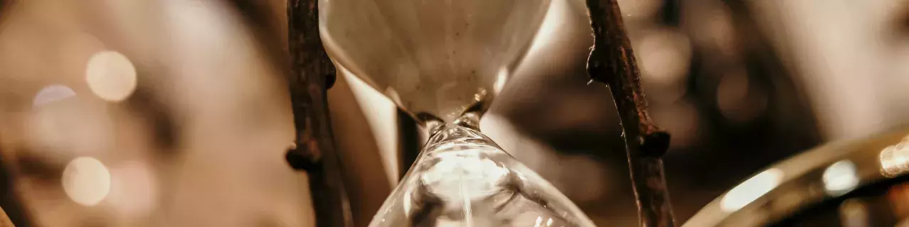 A photo of an hourglass